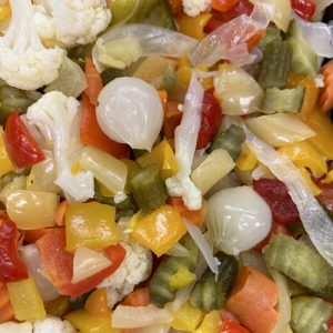 Olives vertes avec la salade – 100g
